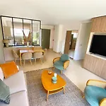 Le Domaine Des Diamants Blancs Bed & Breakfast