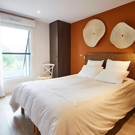Le Domaine Des Diamants Blancs Bed & Breakfast 4*