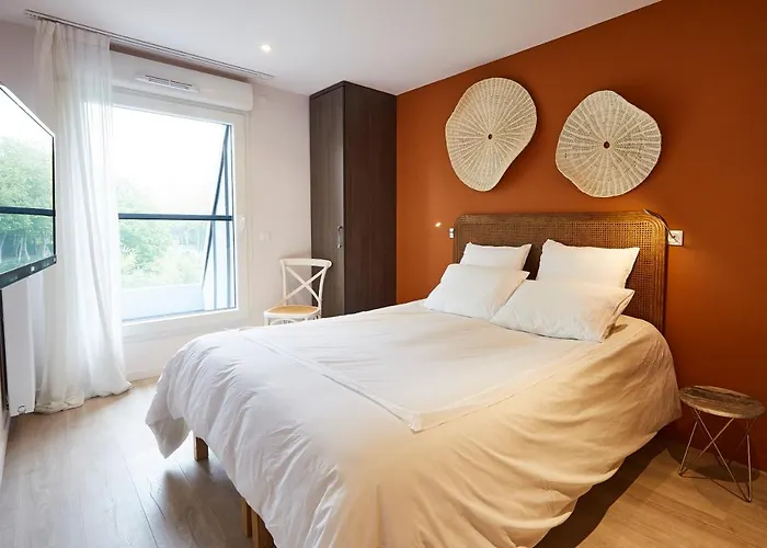 Le Domaine Des Diamants Blancs Bed & Breakfast 4*