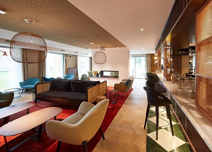 Le Domaine Des Diamants Blancs 4* Croix